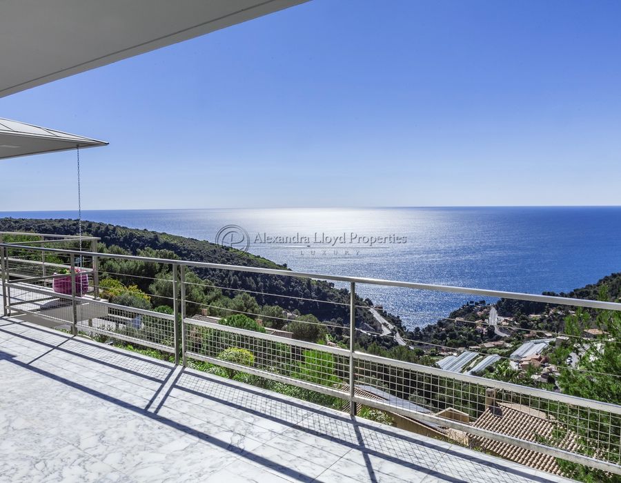 Located in the Ultra Sophisticated Domaine Val des Costes, Eze 1