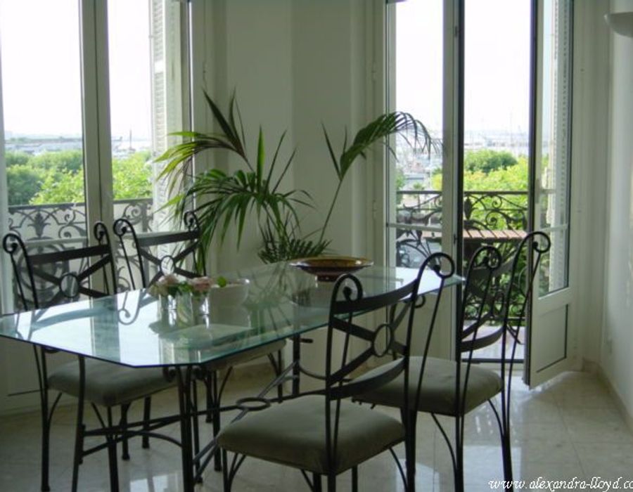 Lovely two bedroom apartment in Cannes 1