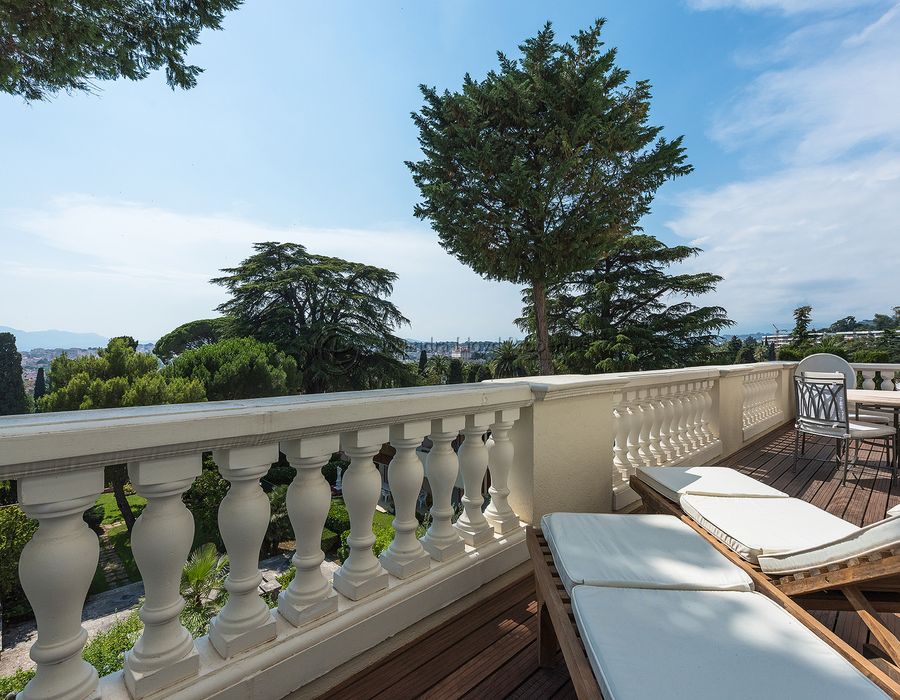 A stunning apartment in the Parc Fiorentina, La Californie, Cannes 3