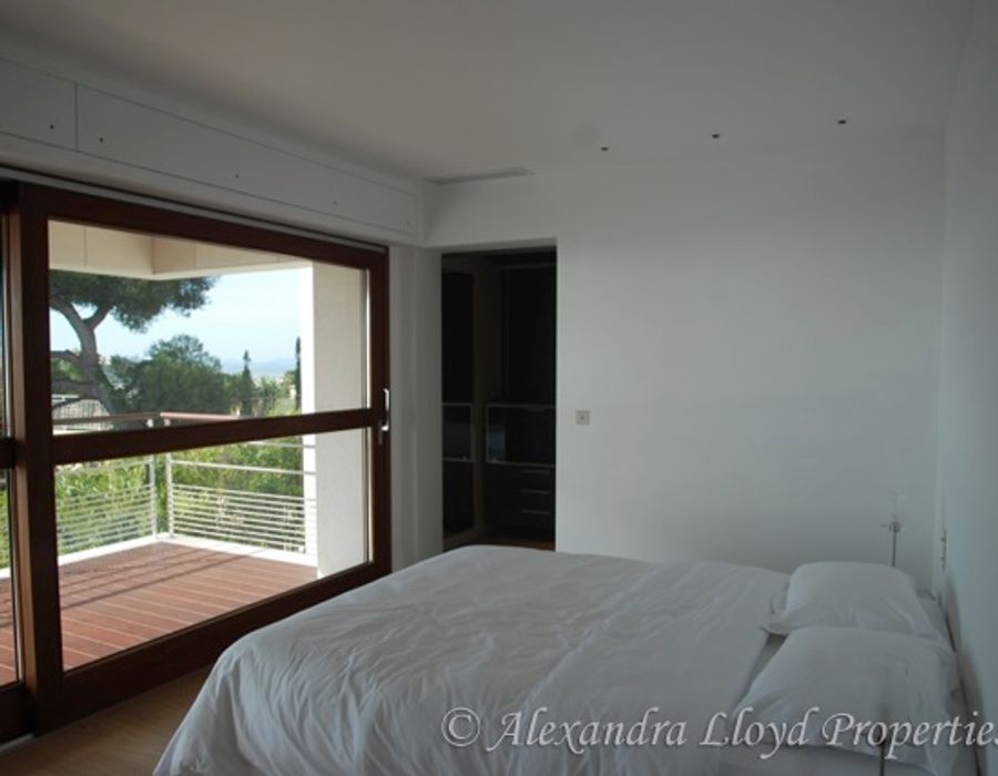 Breathtaking views of Villefranche Bay and Saint Jean Cap Ferrat 4