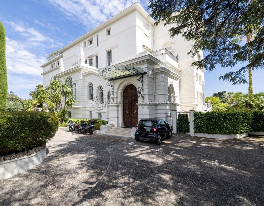 Le Rouve - Cannes La Californie - an amazing apartment for sale  3