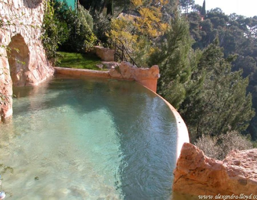 Fabulous waters edge property on the Cap Ferrat 4