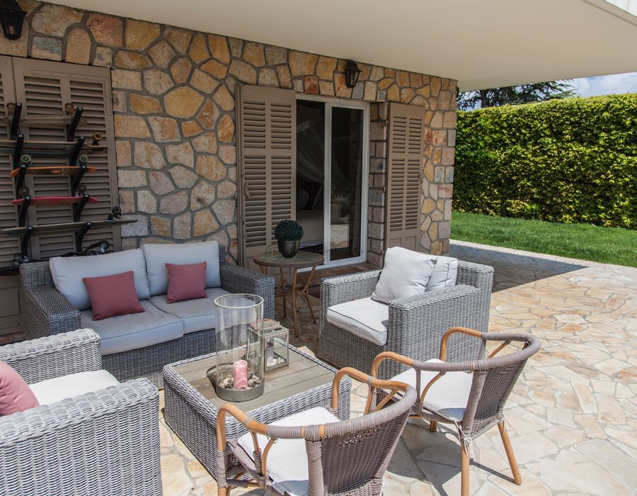 Stylish Neo Provencal property in Super Cannes 6