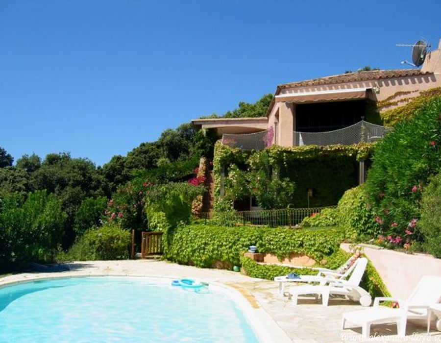 A waters edge property in Porto Vecchio, South Corsica 3