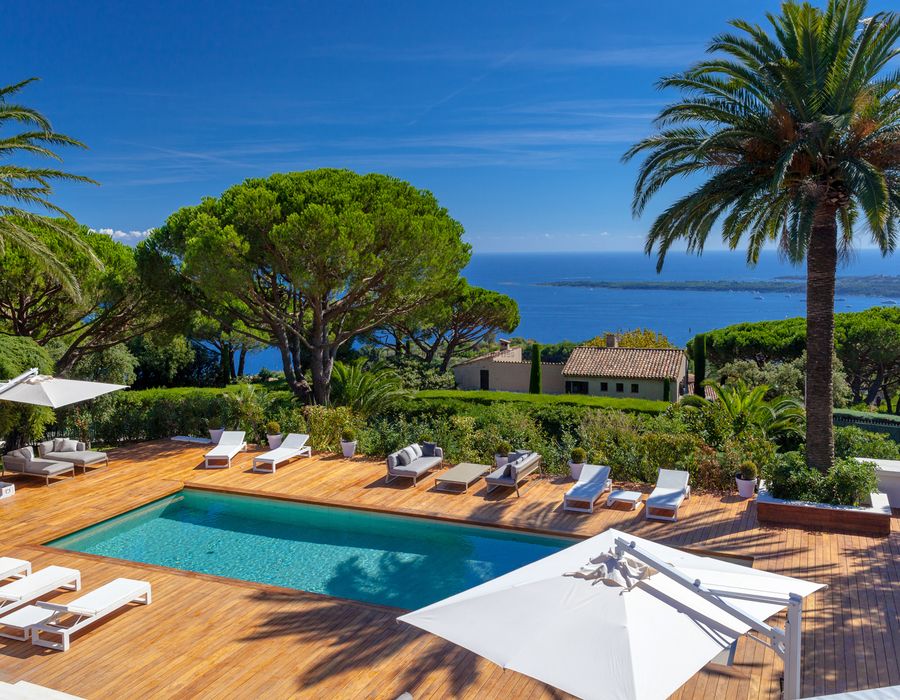 Stunning luxury villa for rent in Super Cannes 3