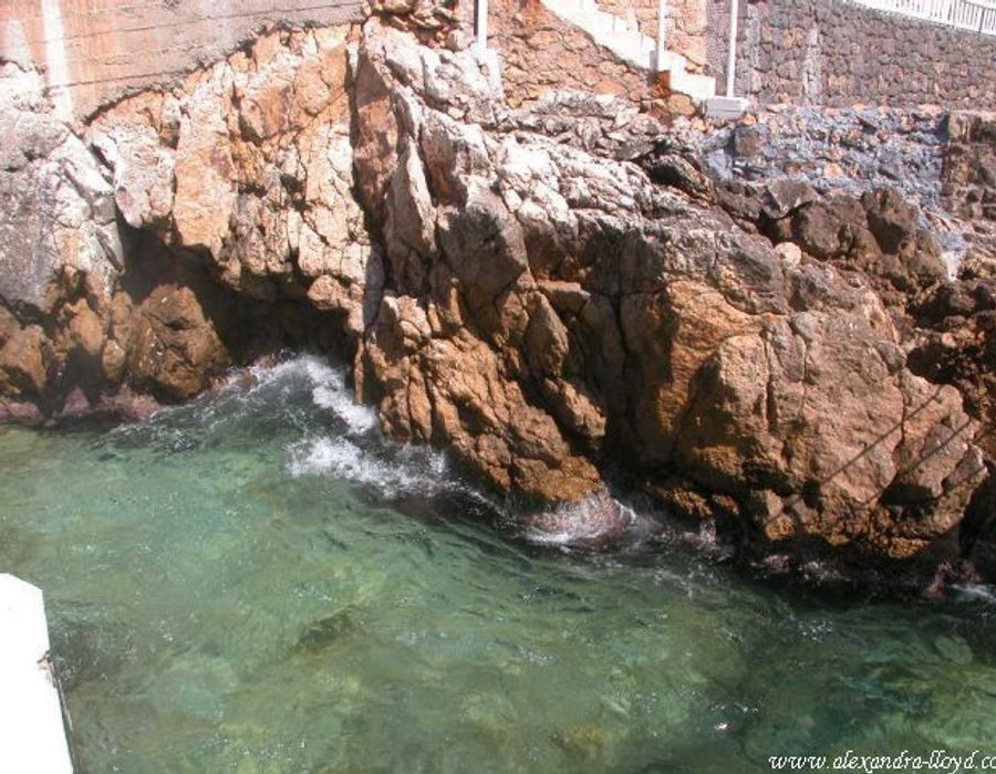 Waters edge property on the Cap d'Antibes 6