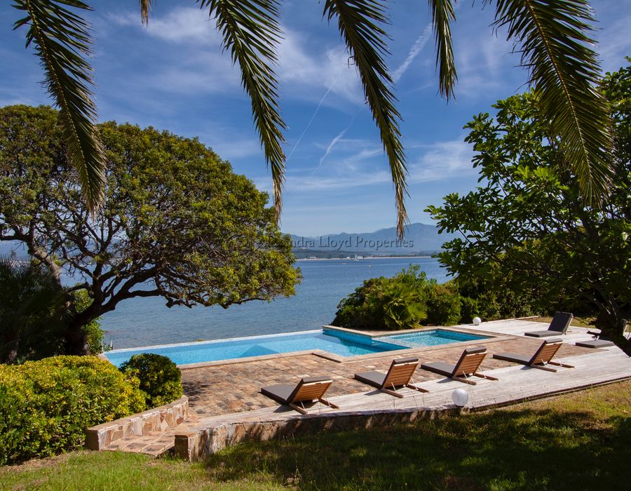 A true water front property in Porticcio, South Corsica 5