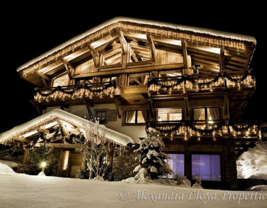Fabulous luxury chalet in the heart of Megève 2