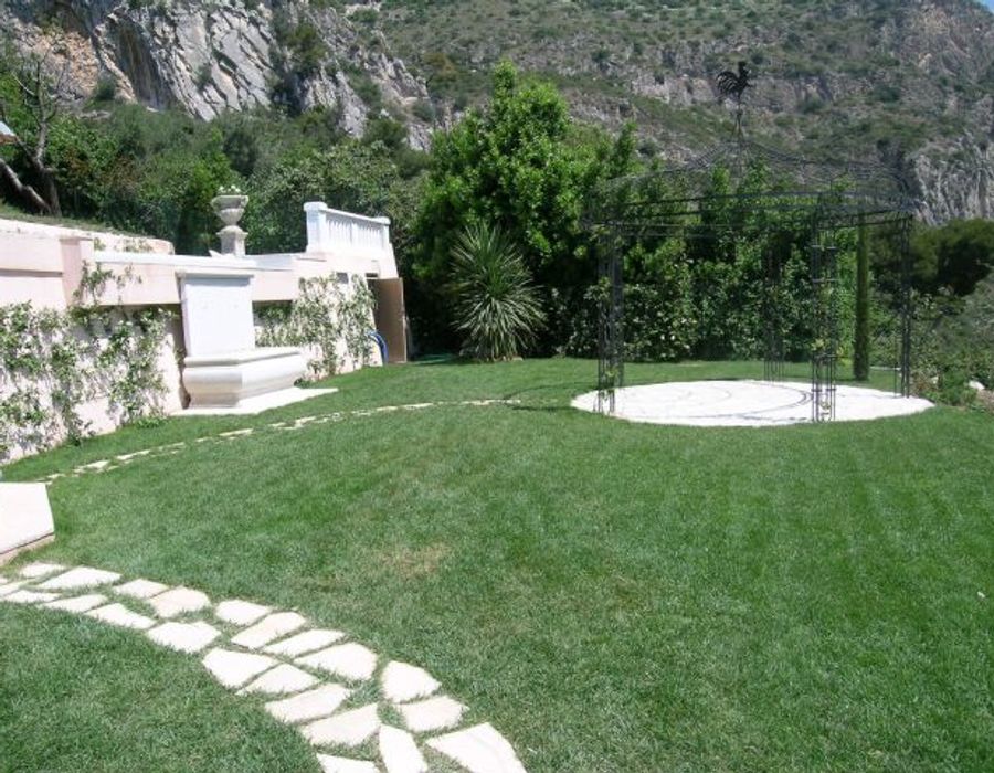 A newly renovated modern style property with stunning views, Eze 6