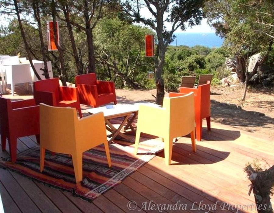 Situated in Pianottoli-Caldarello, South Corsica 3