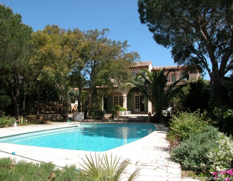 Lovely Provencal style villa in impeccable condition, a true delight 6