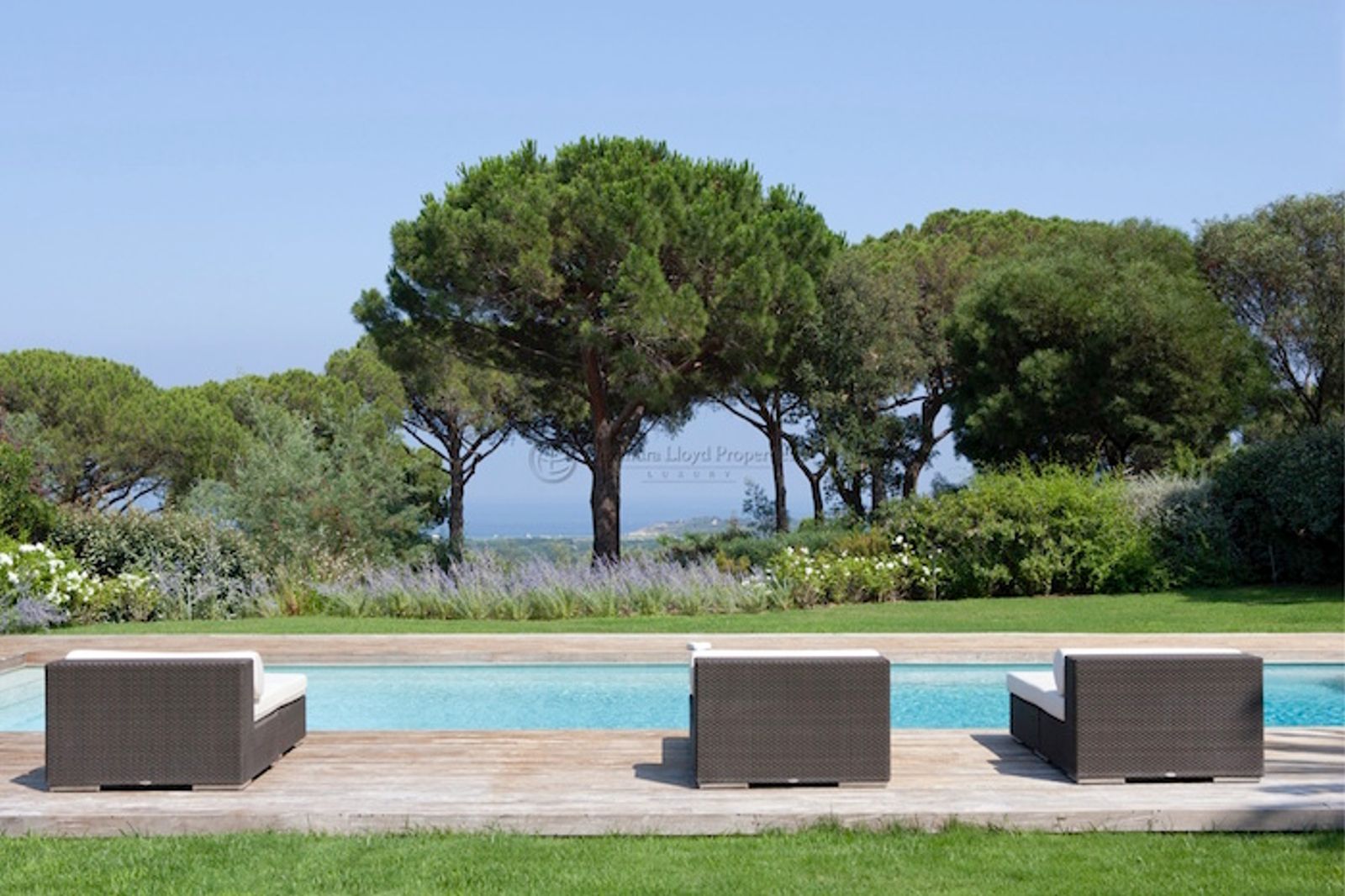 Newly refurbished property in the 'Domaine de l'Oumede' in Ramatuelle/Saint Tropez