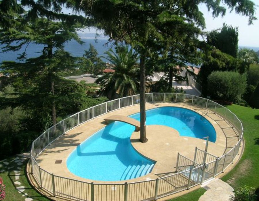 A wonderful view in a peaceful environment, just 5 minutes away from the beach. 5