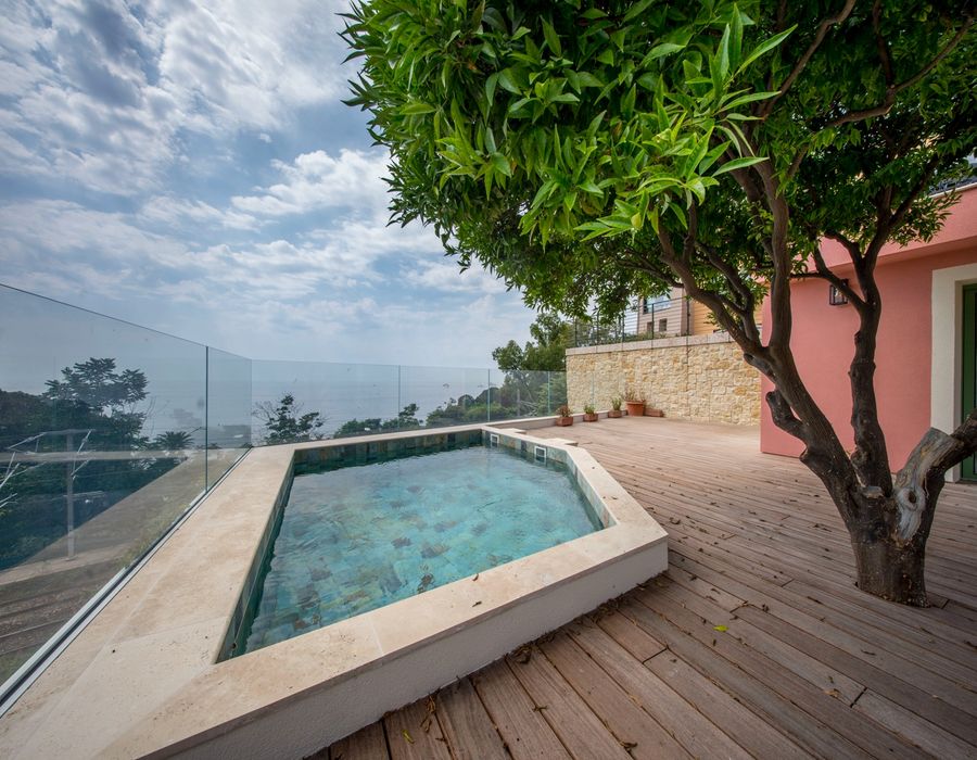 Charming Four-Bedroom Rental in Roquebrune-Cap-Martin 3