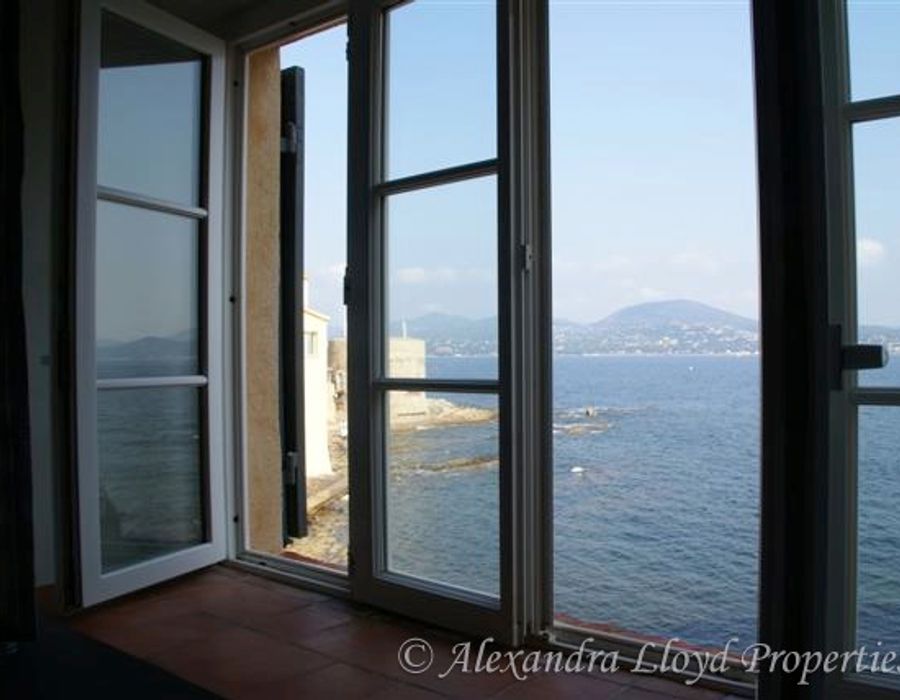 A fishermans house in the village of Saint Tropez 1