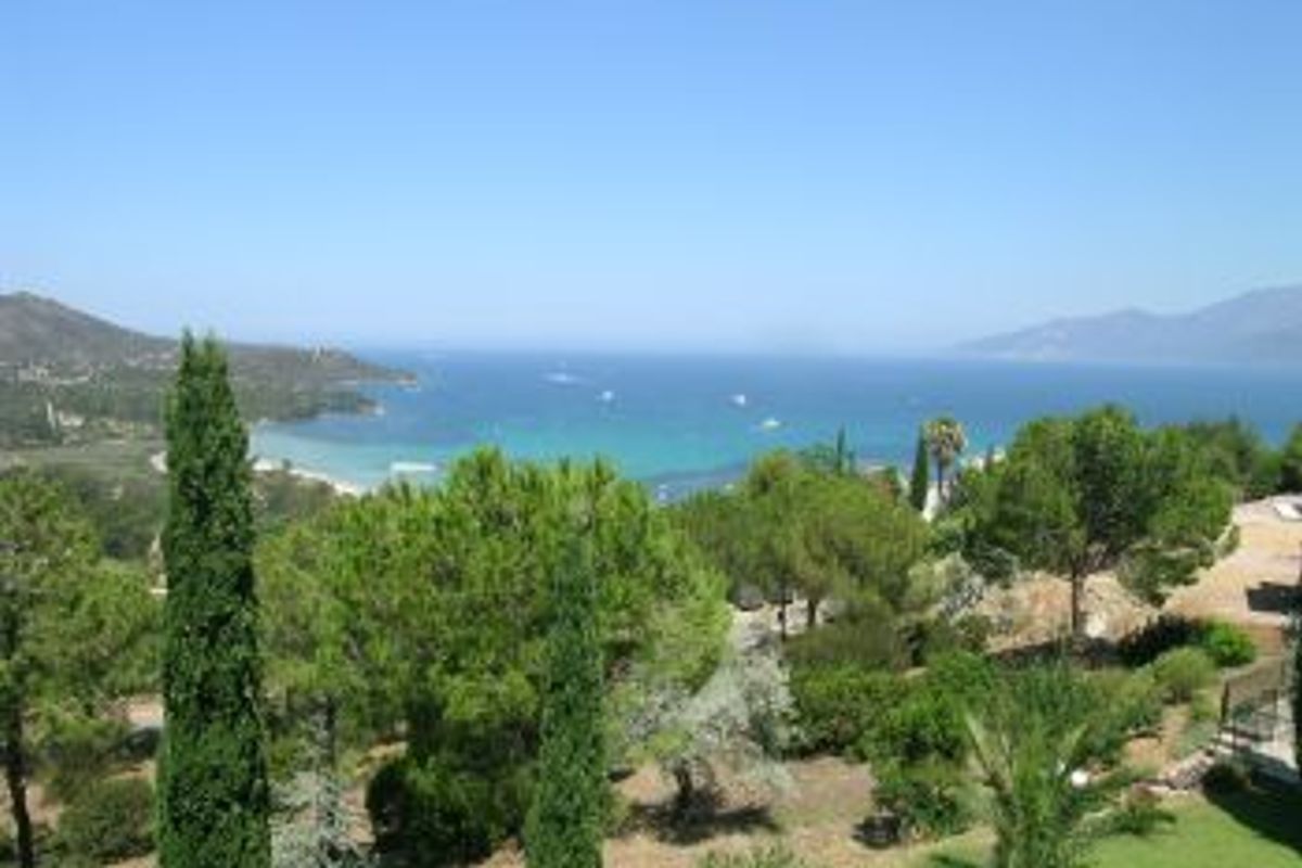 A ravishing newly renovated villa overlooking the port of St Florent