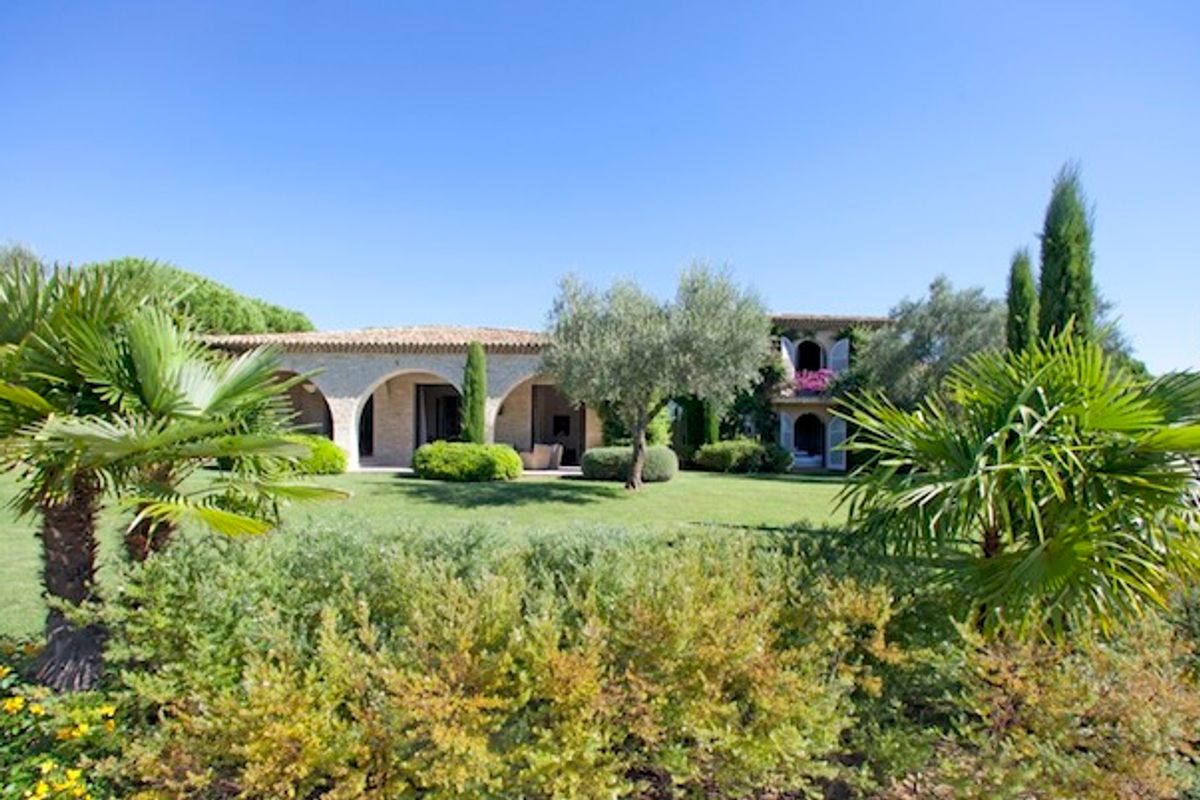 A stunning stone villa, located in the Moutte area of Saint Tropez!