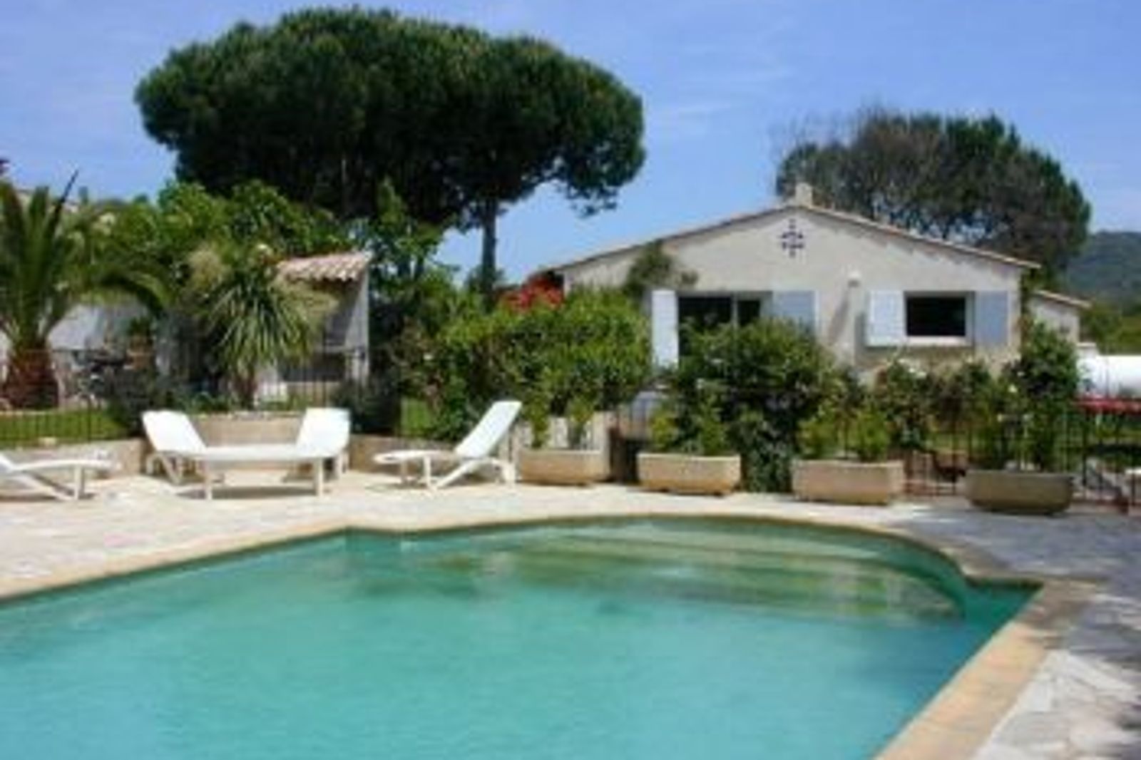 Provencal style villa very charming and characteristic