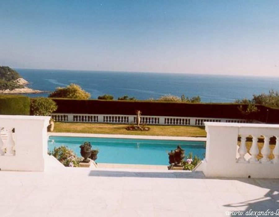 Belle Epoque Villa on the Prestigious Cap Ferrat 6