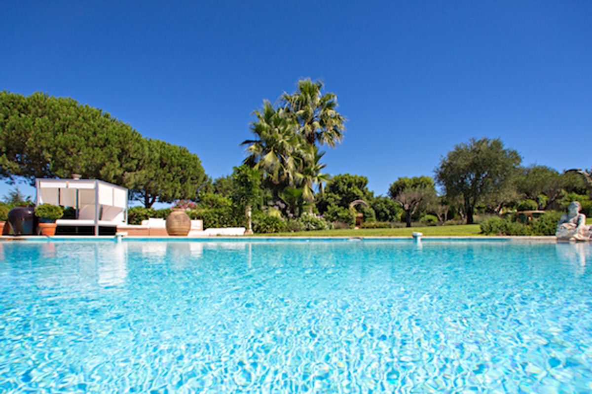 Excellent position and stunning views from Les Carles - Saint Tropez