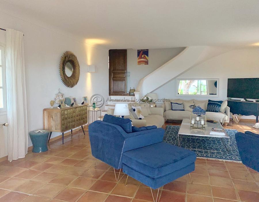A lovely family home located in the Domaine de la Vallée, Gigaro 6