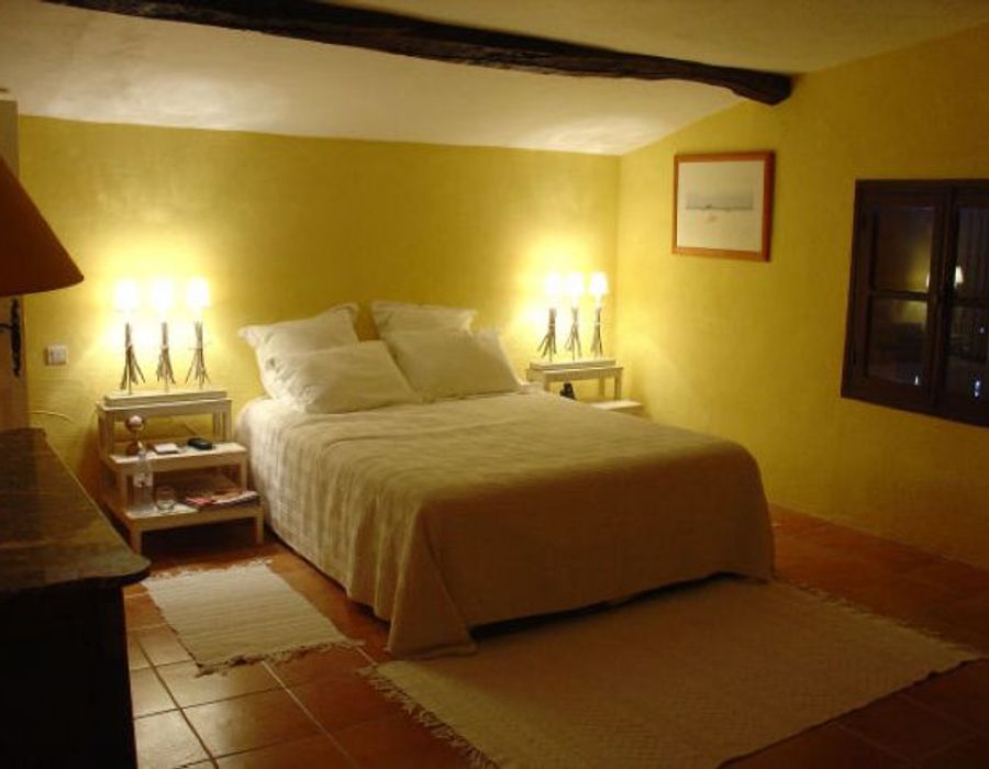 A beautiful provençal style 4