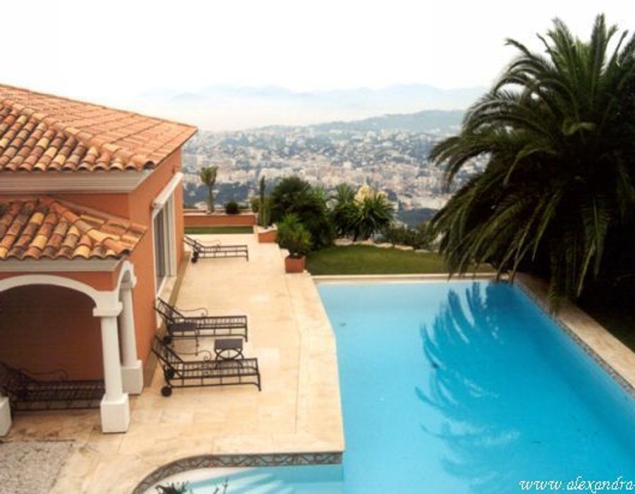 Stunning Italian style chateau in Super Cannes 5