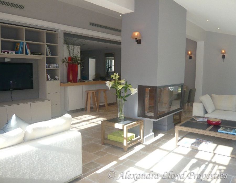 Newly renovated property very close to the Pampelonne beaches 2