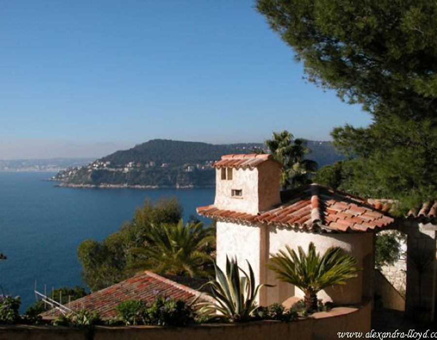 Fabulous waters edge property on the Cap Ferrat 2