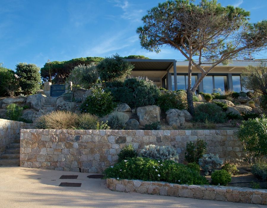 A magnificent contemporary villa in Calvi, North Corsica 2