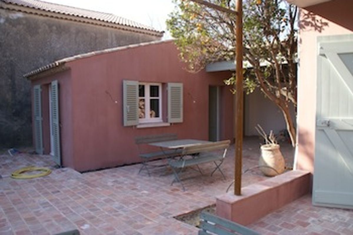 A charming property, ideally located behind the Place des Lices, Saint Tropez