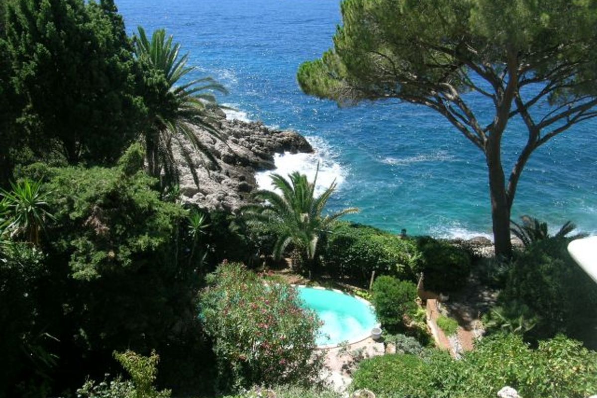 Marvellous Belle Epoque Villa on the water front, Cap d'Ail