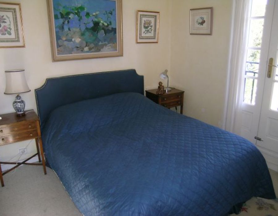 Palladian villa in a private domain in Valbonne with sea views. 3