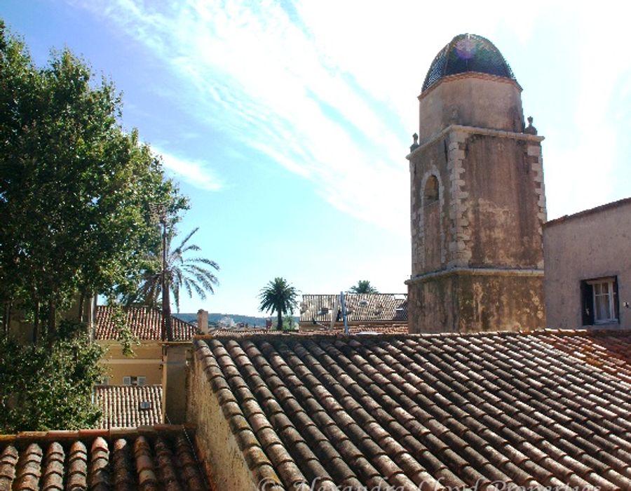 In the heart of the village of Saint Tropez 2