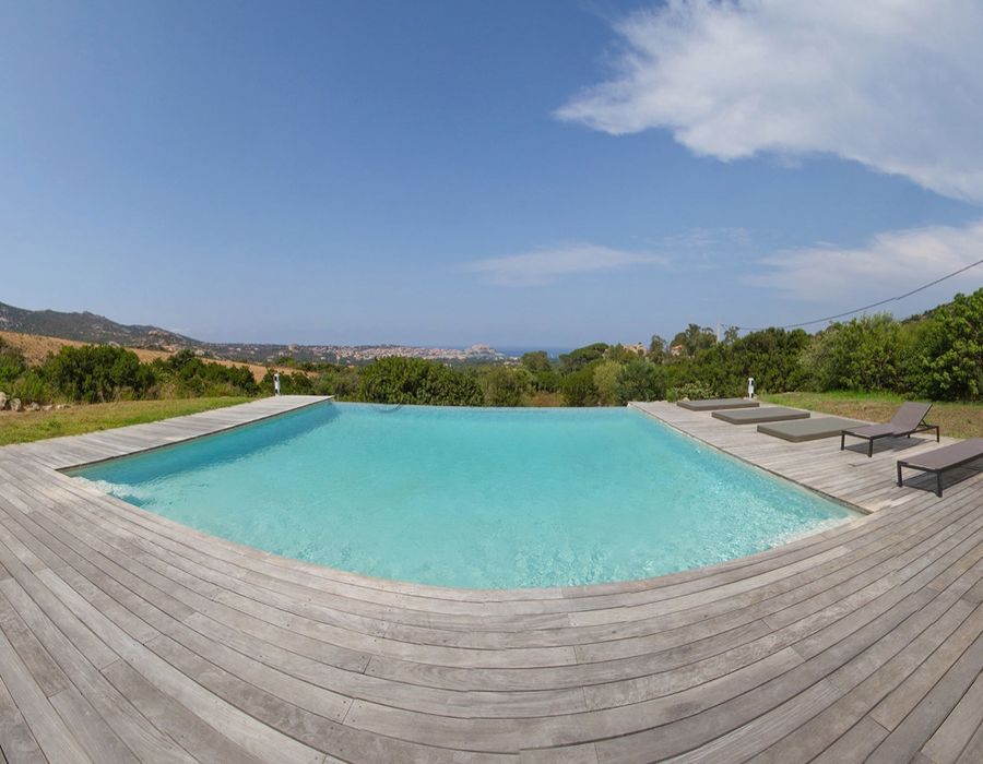 Contemporary villa with a sea view, Calvi, North Corsica 4