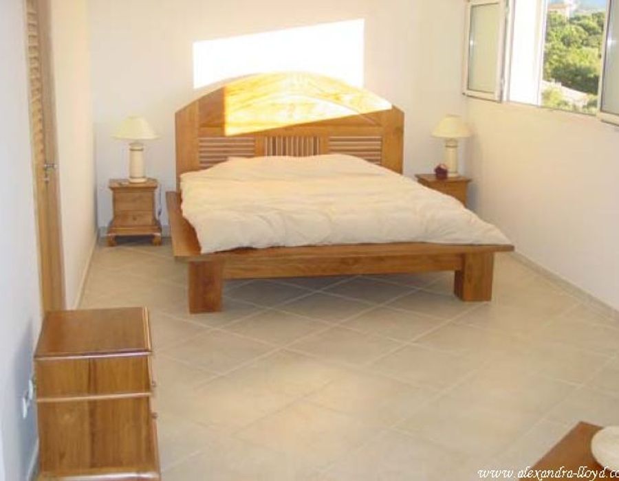 Stunning newly built villa with stunning views in North Corsica. 6