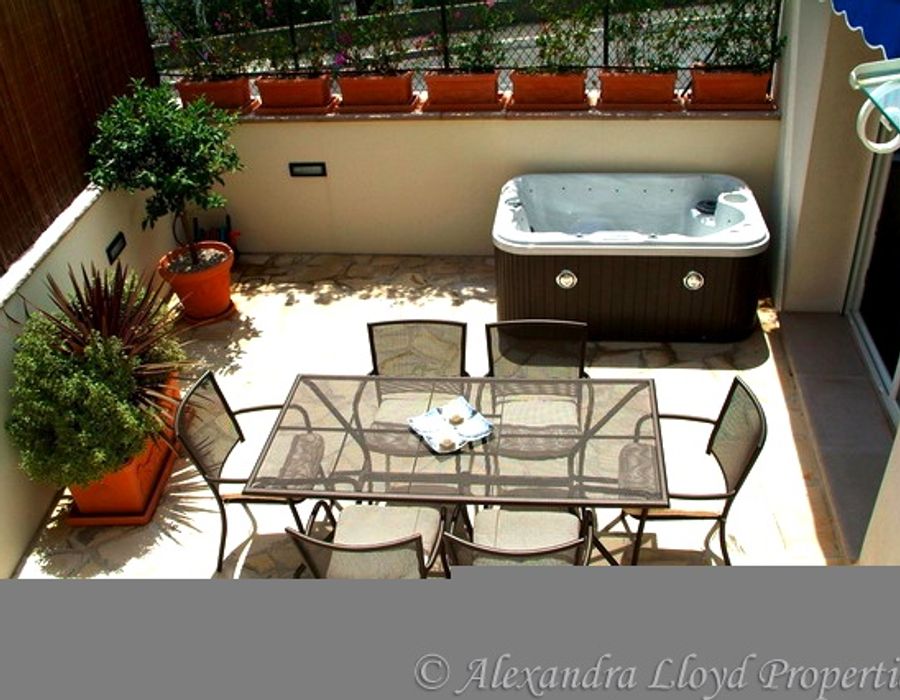 Extremely stylish and well decorated apartment, in Villefranche-sur-Mer 6