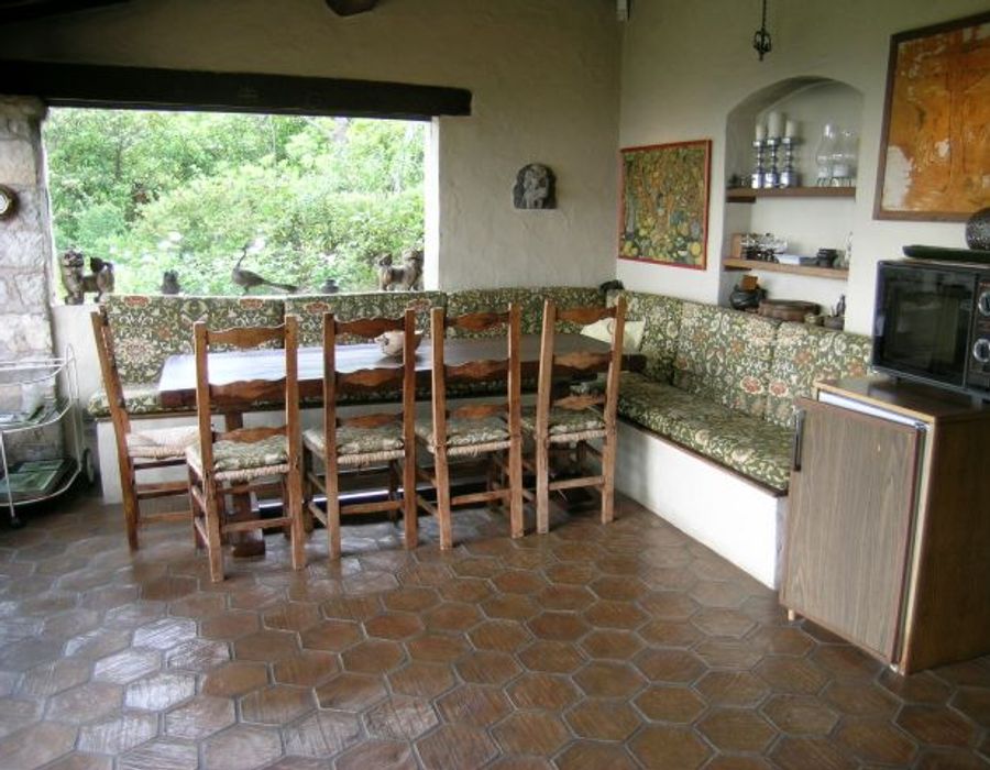 A lovely villa in prestigious private domain 5