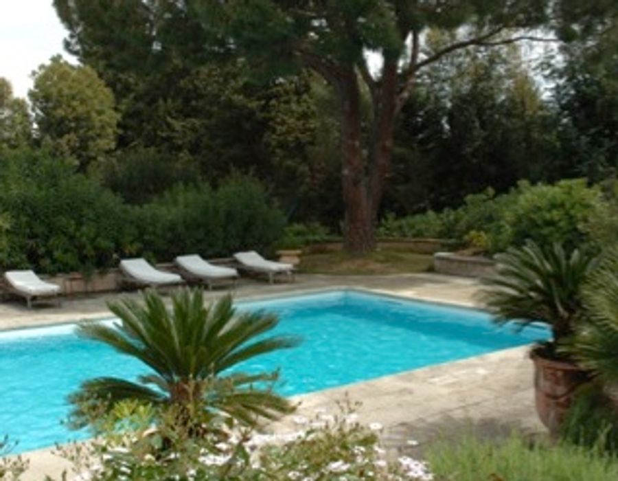 Bastide provençale for sale in St Tropez 1