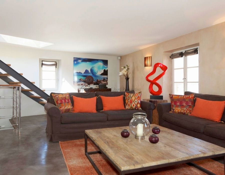 Stunning apartment located in the village of Saint Tropez 5