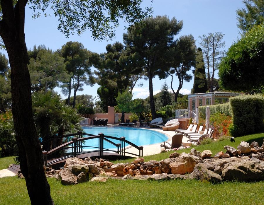 Stunning Saint Jean Cap Ferrat 2