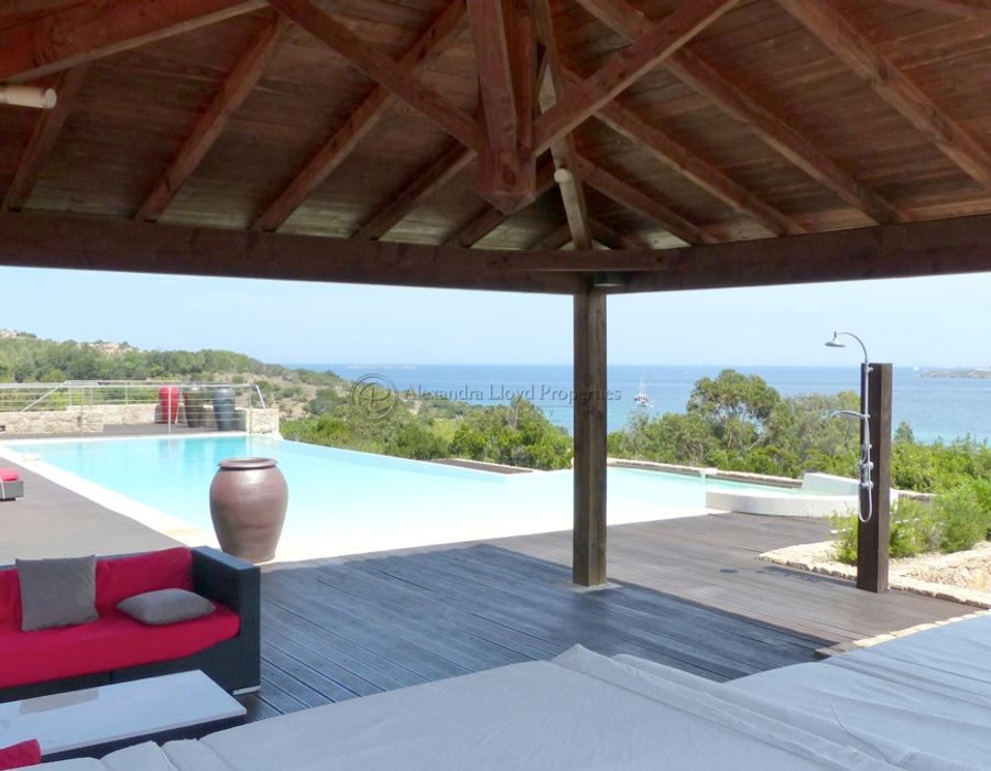 Sumptuous property in Super Cannes 3