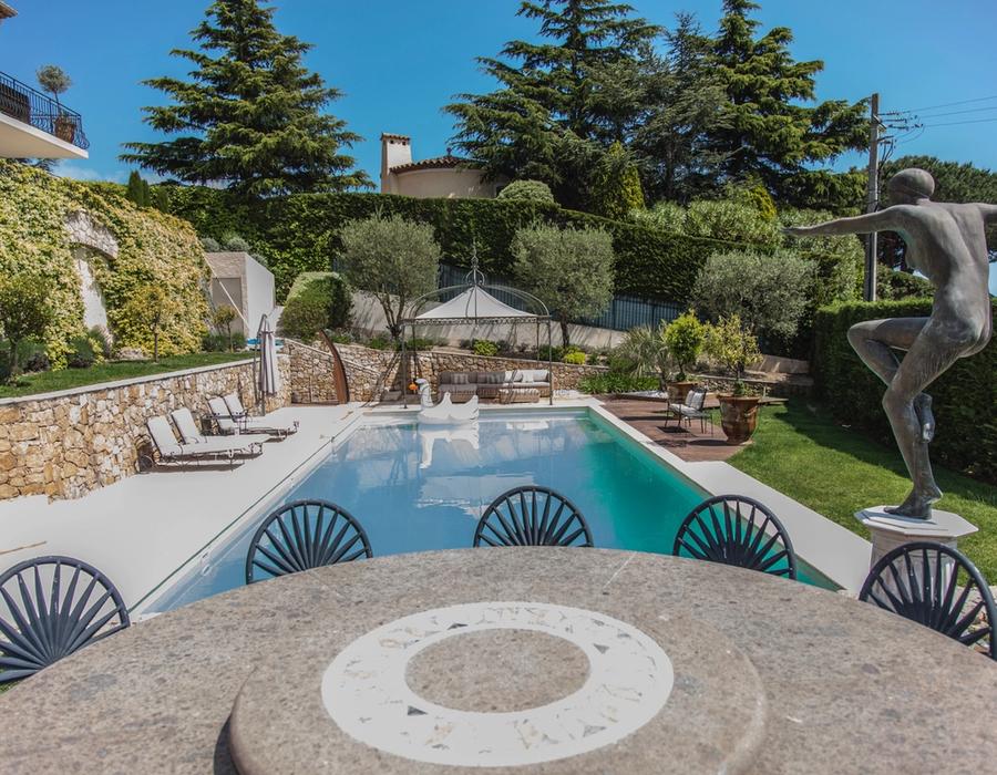 Stylish Neo Provencal property in Super Cannes 4