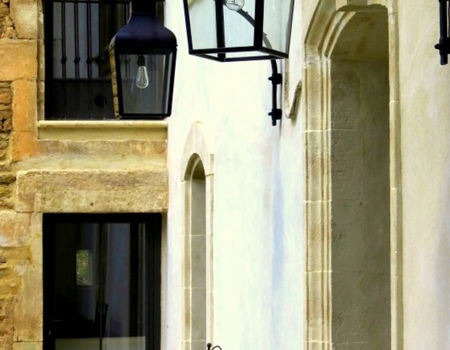 A wonderful bastide in the Luberon, close to the village of Oppede 5