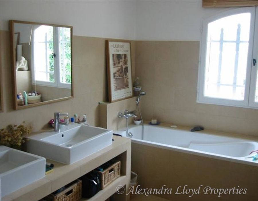 A gorgeous house in Gigaro - close to beaches and Saint Tropez 4