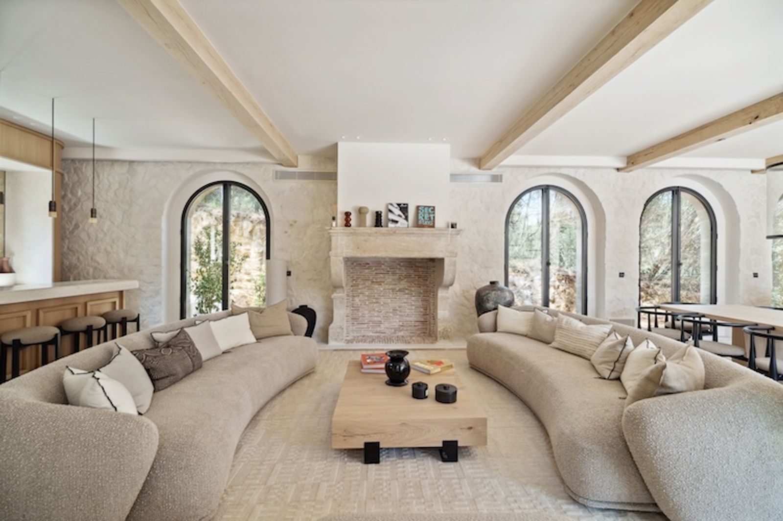 Exquisite Luxury Villa Near Pampelonne Beach – Saint-Tropez/ Ramatuelle