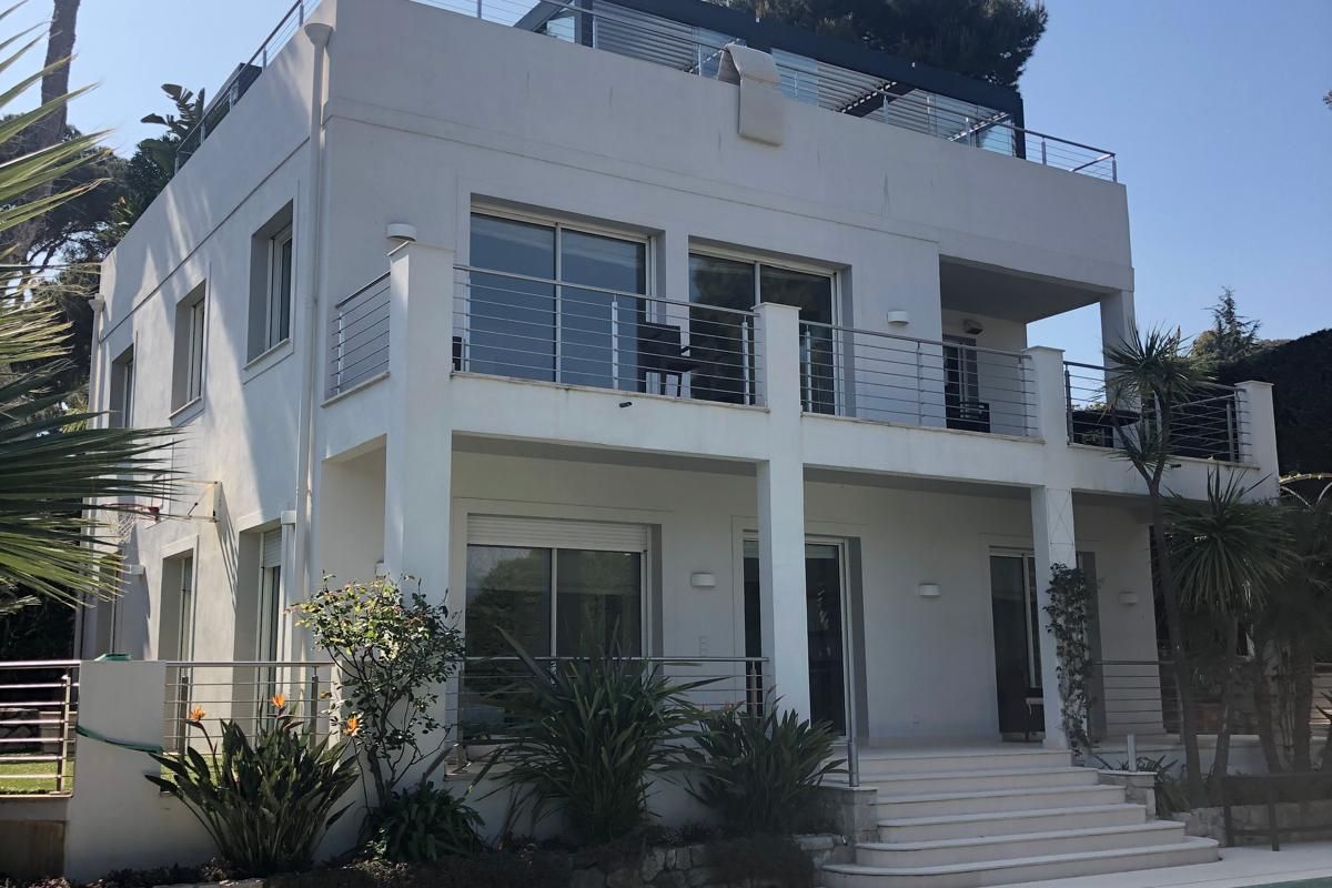 Villa on Cap Martin, Steps from the Sea