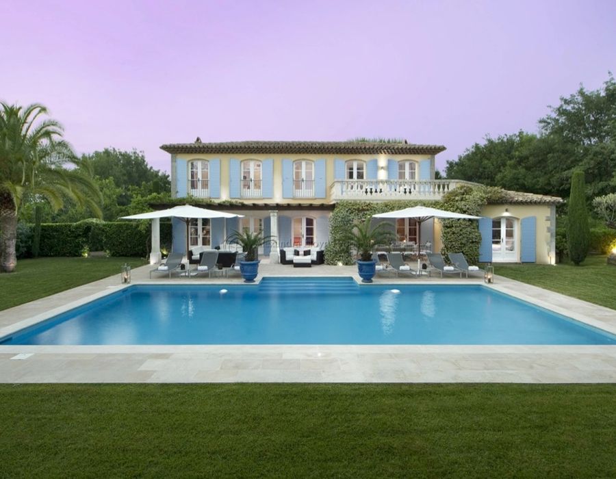 Elegant villa in Saint Tropez - close to the centre and beaches 2
