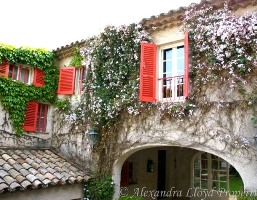 Water's edge property - Saint Tropez. 6