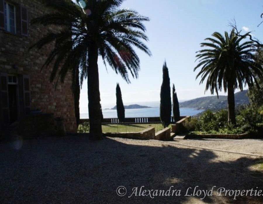 Ramatuelle Chateau 1